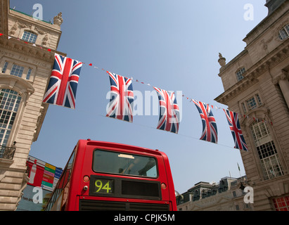 Union Jack Bunting in der Regent Street, London Stockfoto