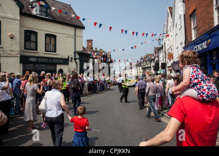 Die Stierkampfarena, Ludlow, Momente nachdem der London 2012 Olympischen Fackellauf, Shropshire durchlaufen hatten Stockfoto