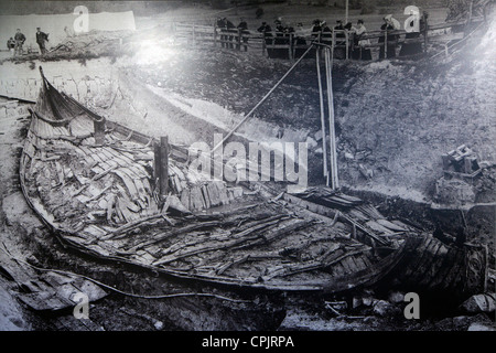Altes Foto von der Oseberg-Ausgrabungen, 1904, Wikingerschiff-Museum, Vikingskipshuset, Bygdoy, Oslo, Norwegen, Europa Stockfoto