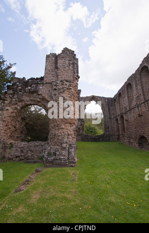 Ein Blick auf Lilleshall Abbey, Shropshire, UK. Die Ruinen des Augustiner Abtei aus dem 12. Jahrhundert. Stockfoto