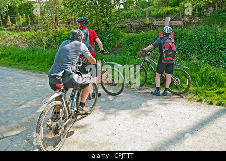 Radfahrer auf Monsal Spur Check-route Stockfoto