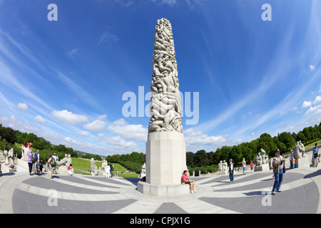 Monolith von Gustav Vigeland Skulpturen aus Granit im Vigeland Skulpturenpark, Frognerparken, Oslo, Norwegen, Europa Stockfoto