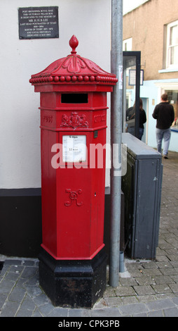 Viktorianische Penfold Säule Box in Tenby Stockfoto