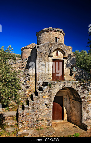 Die byzantinische Kirche von Agioi Apostoloi in Metochi Dorf, Insel Naxos, Kykladen, Griechenland Stockfoto