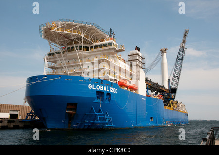 Globale 1200 modernste Schiff seiner Art in der Welt. Für den Einsatz im Bereich Öl & Gas für die Rohrverlegung Stockfoto