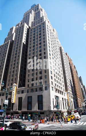 Das New Yorker Hotel an der 8th Avenue wie gesehen von der 34th Street, NYC, USA Street view ikonischen Unterkunft Stockfoto