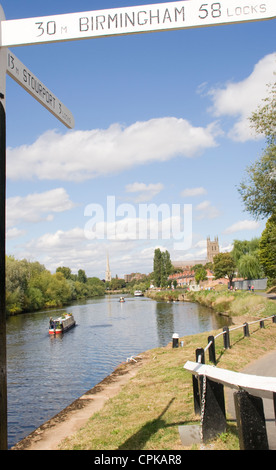 Kanal Entfernungen Fluss Severn Worcester Worcestershire England UK Stockfoto