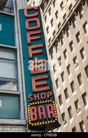 Vintage Coffee Shop Bar Neon, NYC Stockfoto