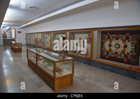 Museum, die gaben, die ehemaligen Staatschef Tito in einem Museum neben Haus der Blumen Titos Grab Belgrad Serbien Europa anzeigen Stockfoto