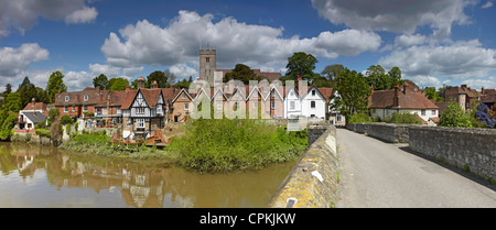 Kent Aylesford Dorf Brücke und Fluss Medway panorama Stockfoto