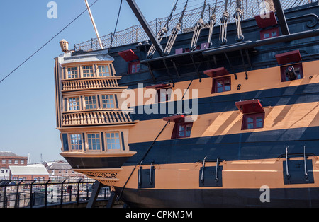 Nelsons Flaggschiff HMS Victory, Portsmouth Historic Dockyard, England, UK. Stockfoto