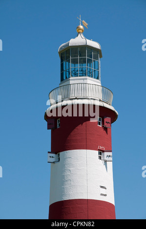 Rote und weiße ehemaligen Leuchtturm Smeaton Tower auf Plymouth Hacke, Devon, UK Stockfoto