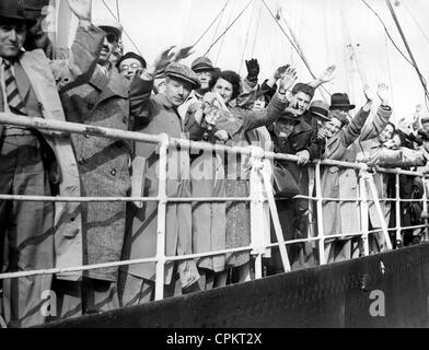 Im Exil lebenden deutschen Juden an Bord der 'Rhakotis' Ankunft in Southampton, England, Juni 1939 (s/w Foto) Stockfoto