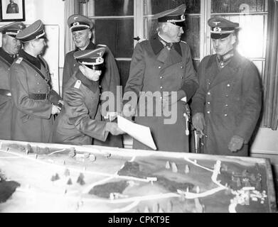 Werner von Blomberg und Gerd von Rundstedt, 1937 Stockfoto