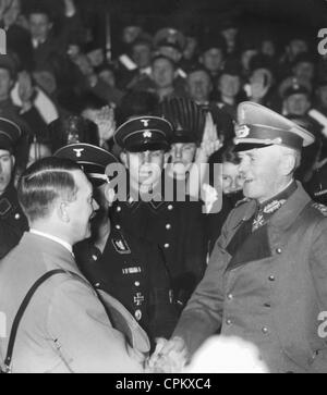 Adolf Hitler mit Werner von Blomberg, 1935 Stockfoto