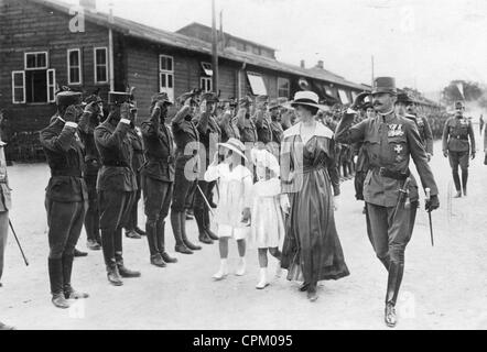 Karl I und Zita Besuch Truppen an der Front, 1918 Stockfoto