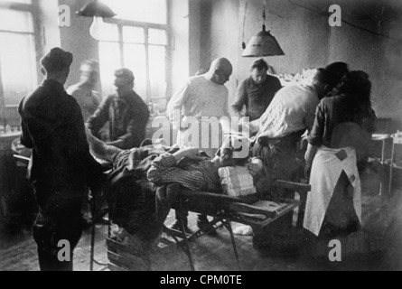 Krankenhaus an der Ostfront 1943 Stockfoto