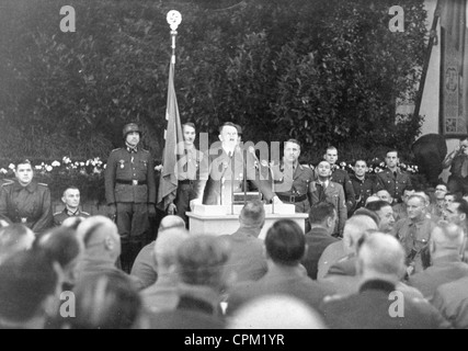 Adolf Hitler spricht zu der alten Kämpfer, 1940 Stockfoto