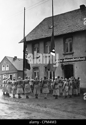 Flagge Zeremonie bei der Frauen Arbeitsdienst, 1935 Stockfoto