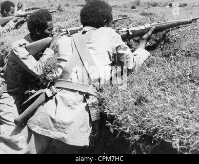 Abessinier-Soldaten bei kämpfen mit Italienern, 1935 Stockfoto