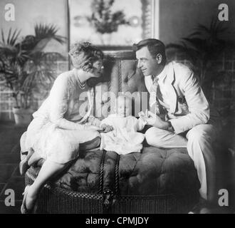 Doris Kenyon mit Milton Sills, 1920er Jahre Stockfoto