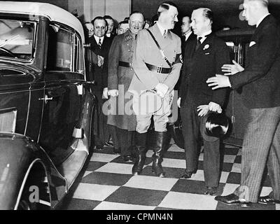 Adolf Hitler bei der Eröffnung der internationalen Automobil-Ausstellung in Berlin, 1935 Stockfoto