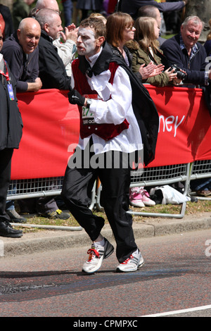 Vampir im Virgin London Marathon 2012 Stockfoto