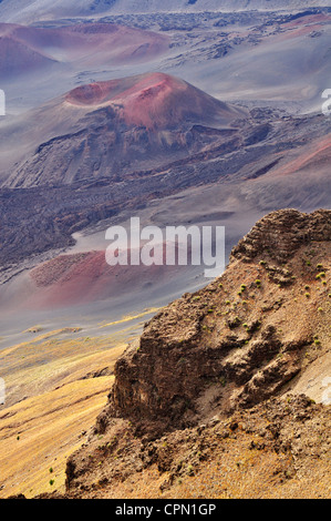 Bunte Terrain in der Caldera des Haleakala National Park, Maui Hawaii Stockfoto