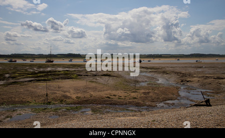 Blick auf Morston von Blakeney Point, Norfolk. Stockfoto