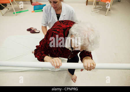 80 Jahre alte Frau Stockfoto, Bild 72424949  Alamy
