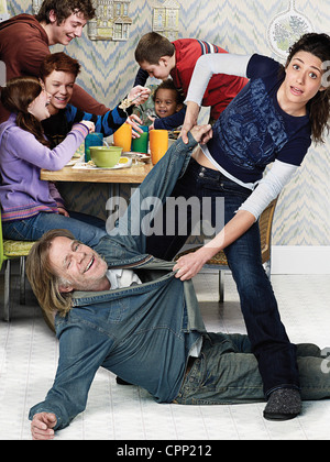 Shameless TV Serie 2011 - ???? USA 2011 Saison 1 erstellt von: Paul Abbott Emma Kenney, Jeremy Allen White, Ethan Cutkosky, Cameron Monaghan, William H. Macy, Emmy Rossum Stockfoto