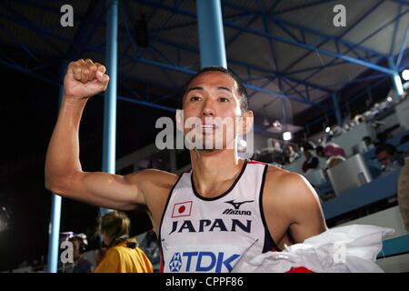 Dai Tamesue (JPN), 9. August 2005 - Leichtathletik-Foto - Datei: Dai Tamesue von Japan feiert seinen dritten Platz bei der 10. IAAF World Championships Men's 400 m Hürden-Finale im Olympiastadion Helsinki, Helsinki, Finnland. (Foto von Jun Tsukida/AFLO SPORT) Stockfoto