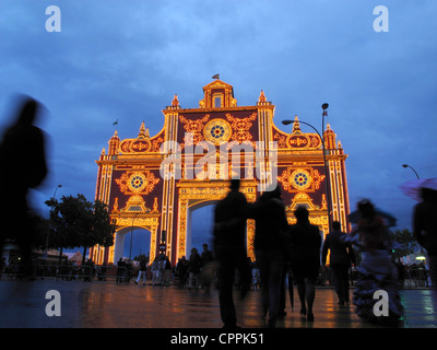 Andalusien Sevilla April Messe Eingang im Regen in der Dämmerung Stockfoto