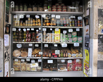 Spanien Andalusien Granada Lebensmittelgeschäft Schaufenster Stockfoto