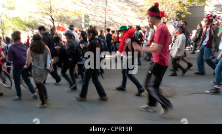 Studenten protestieren gegen Studiengebühren erhöht sich auf einem Montreal Straße 11 Mai 2012 KATHY DEWITT Stockfoto