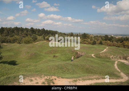 Blick über die Potmarked (durch Artillerie) Oberfläche auf Fort Vaux, befindet sich in Vaux-Devant-Damloup, Meuse, Frankreich. Stockfoto