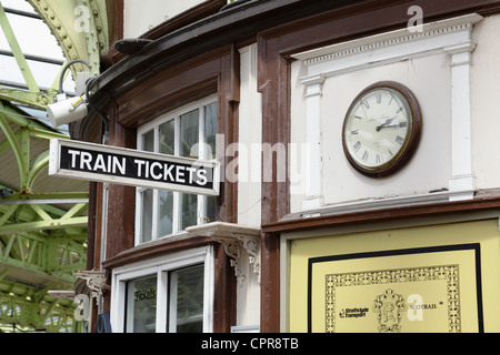 Wemyss Bay Railway Station Ticket Office, Wemyss Bay, Inverclyde, Schottland, Großbritannien Stockfoto