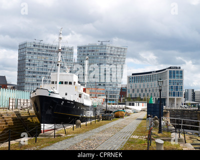 Edmund Gardner Schiff, einem Park West Apartments und Hilton Hotel in Liverpool uk Stockfoto