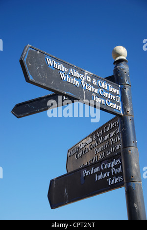 Wegweiser Whitby Hafen North Yorkshire, Vereinigtes Königreich Stockfoto