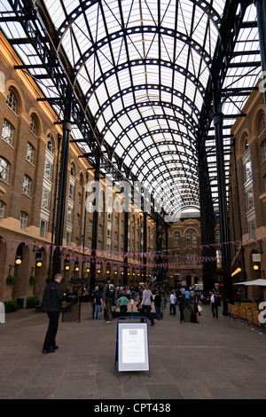 Hay es Galleria auf dem Jubiläums-Walk in der London Borough of Southwark, befindet sich am Südufer der Themse Stockfoto