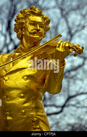 Johann Strauss-Statue in der luxuriösten-Wien, Österreich Stockfoto