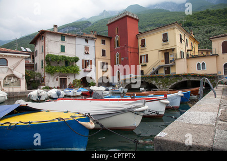 Kleiner Hafen in Cassone Malcesine See Gardasee Lago di Garda-Italien-Italia Stockfoto