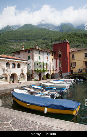 Kleiner Hafen in Cassone Malcesine See Gardasee Lago di Garda-Italien-Italia Stockfoto