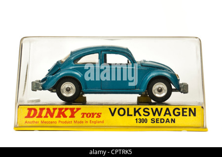 60er Jahre Dinky Toys Nr. 129 Volkswagen Käfer 1300 Limousine Diecast Modell Oldtimer in Originalverpackung Stockfoto