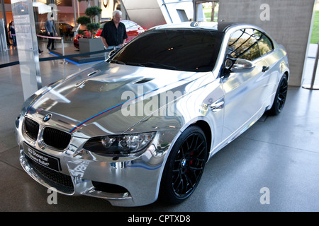 BMW M3 Showcar Chrome Bullet auf dem Display im BMW Museum und im Hauptsitz in München, Bayern, Deutschland Stockfoto