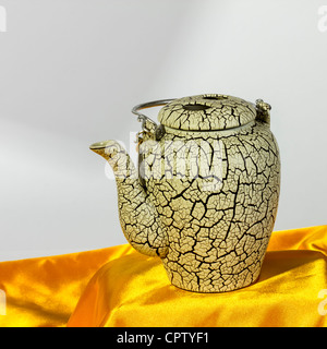 Chinesische Teekanne Glasur geknackt Stockfoto