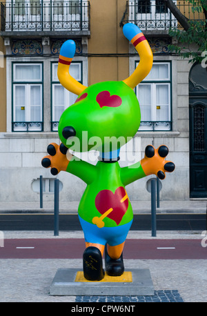 Snoopy urbane Kunst in Lissabon Portugal am Duque Avila Avenue. Diese Snoopies wurden von UNICEF versteigert Stockfoto