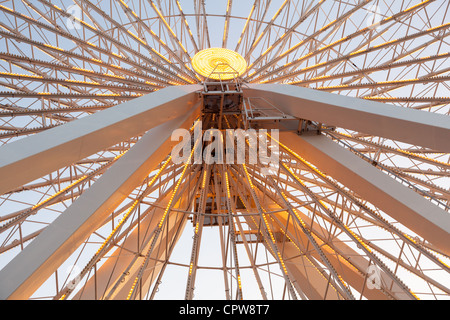 Weiße Träger des großen Riesenrad am Navy Pier in Chicago Stockfoto