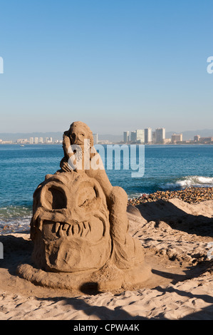 Mexiko, Puerto Vallarta. Sand Skulpturen an der Playa Los Muertos, Puerto Vallarta, Mexiko. Stockfoto