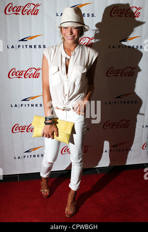 Aufnahme Künstler LeAnn Rimes kommt bei der Eröffnung von LA Fitness Signature Club am 2. Juni 2012 in Woodland Hills. Stockfoto